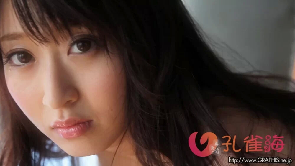 日系桃奶美优[Graphis] Gals – Arisa Misato 美里有紗[4v-1.12G]-花园的秘密